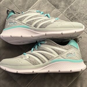 Fila Women's Light Gray and Teal Sneakers